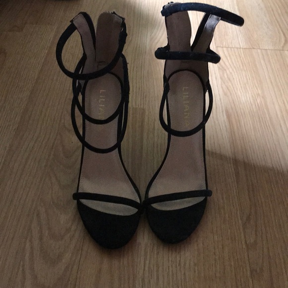 Heels - Picture 1 of 4